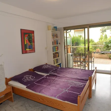 Appartement Spacieux 3 Pièces Avec Grande Terrasse Au Calme à - Fr-1-196-386
