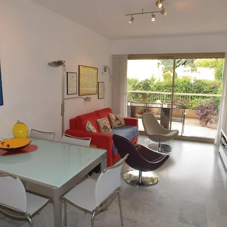 Spacieux 3 Pièces Avec Grande Terrasse Au Calme à - Fr-1-196-386 * Menton