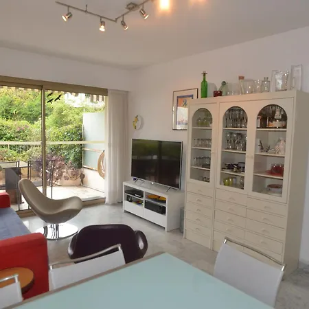 Spacieux 3 Pièces Avec Grande Terrasse Au Calme à - Fr-1-196-386 Appartement Menton